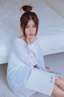 王亮李美诗